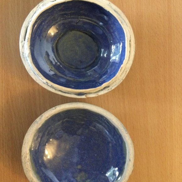 Handmade blue glazed art pottery small jar with lid signed - Picture 5 of 6